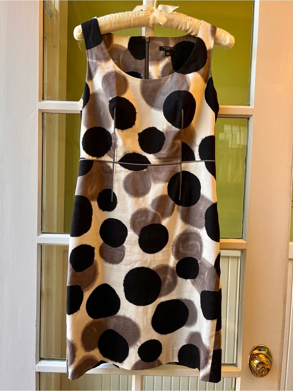 Ann Taylor Black, Gray & White Big Watercolor Dot Sleeveless Sheath Dress